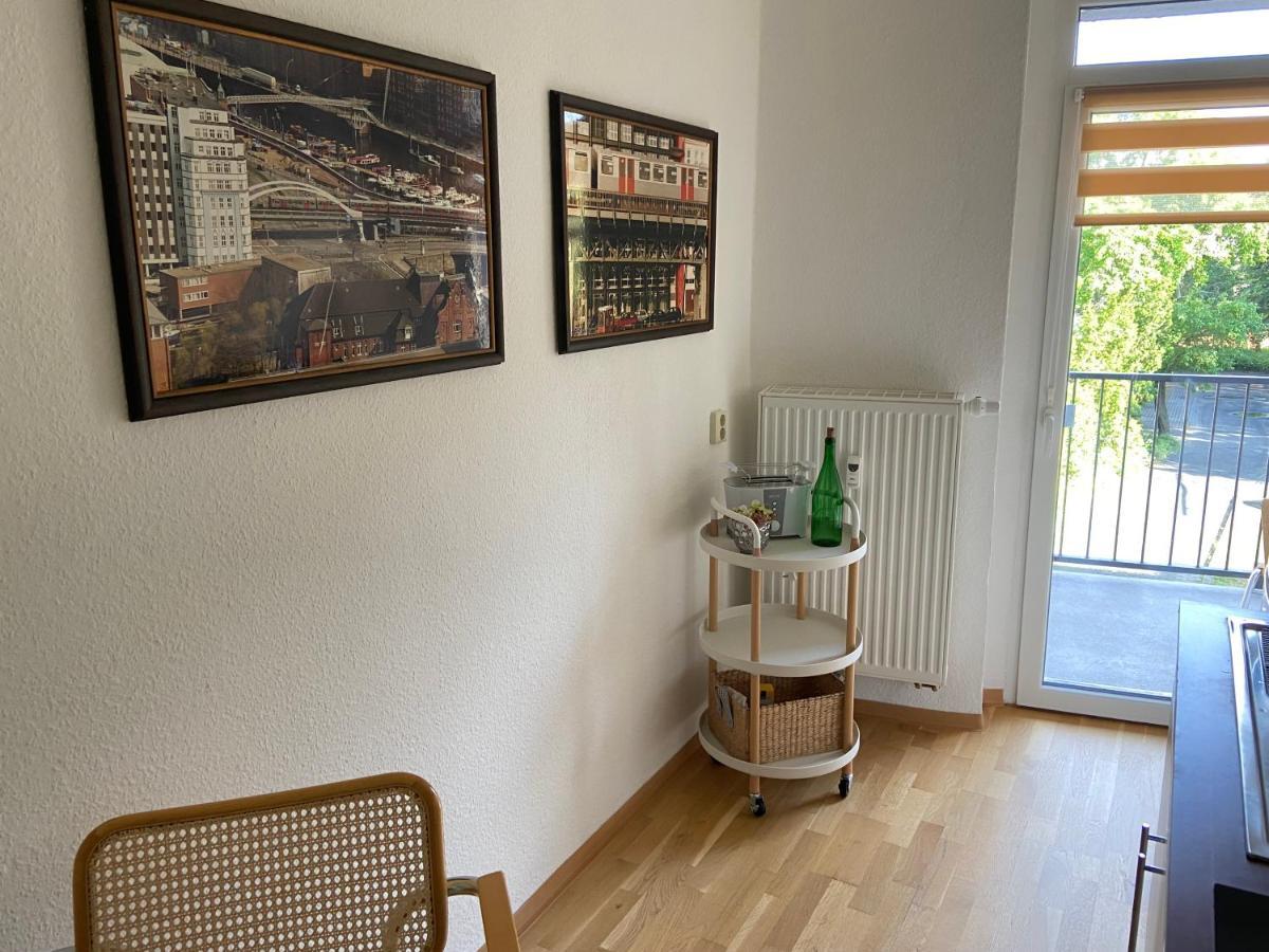 Schoene Ferienwohnung Mit Kostenlosem Parkplatz コットブス エクステリア 写真
