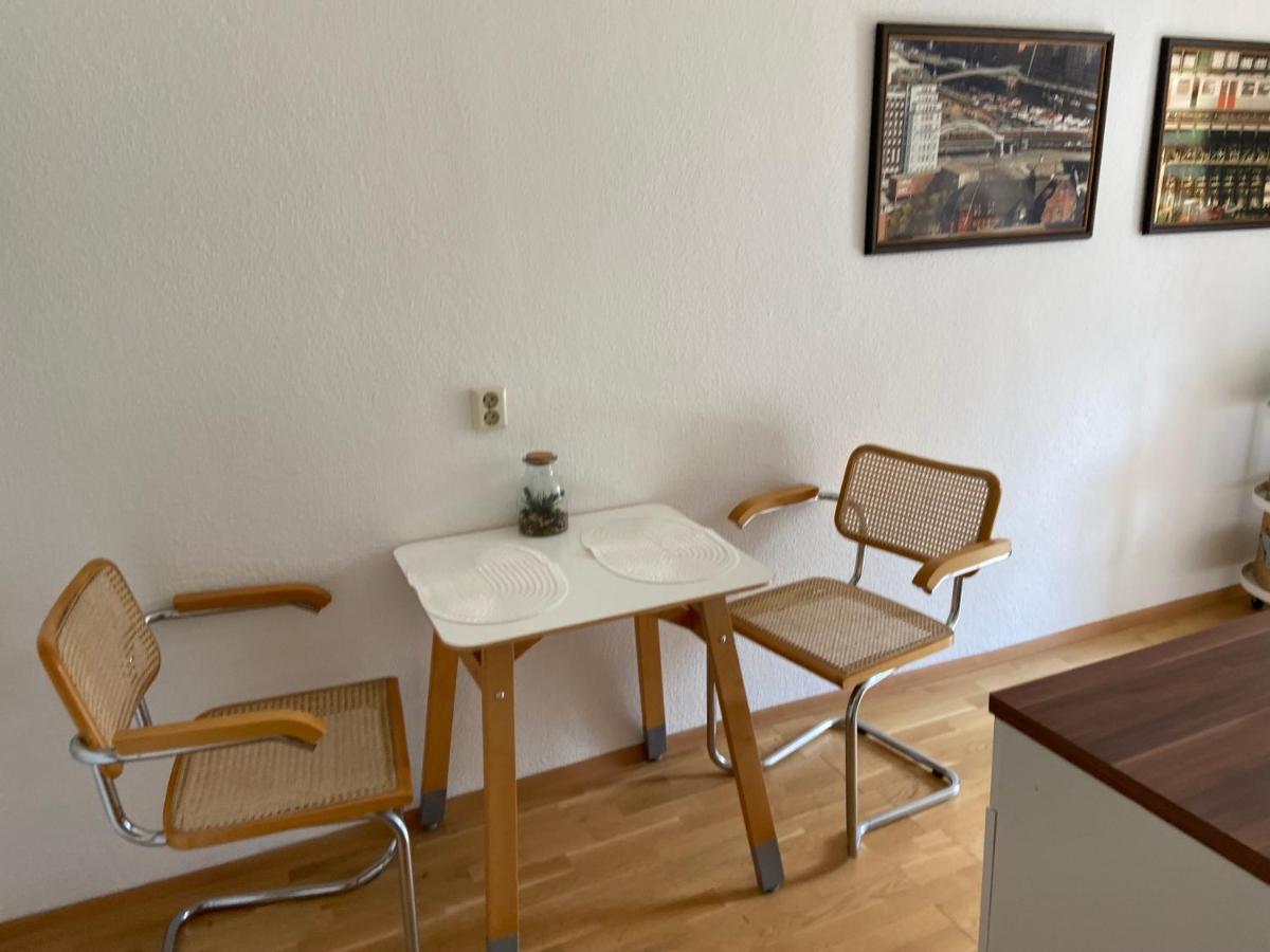 Schoene Ferienwohnung Mit Kostenlosem Parkplatz コットブス エクステリア 写真